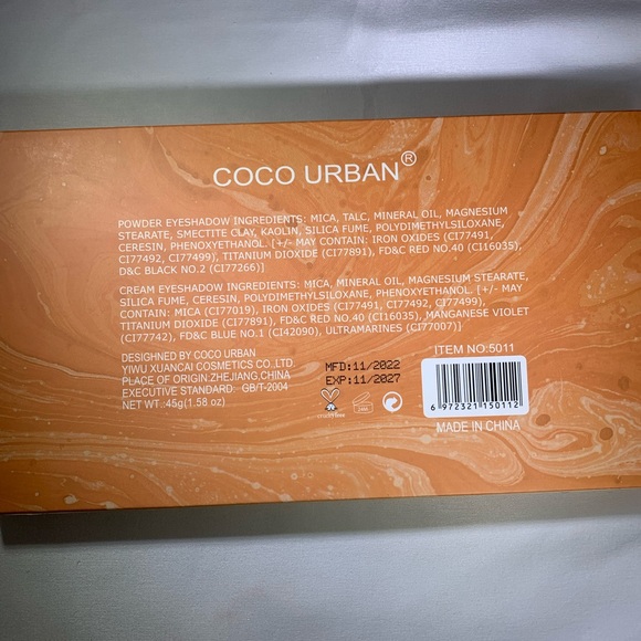 CoCo Urban Sandstone eyeshadow pallet - Picture 2 of 6